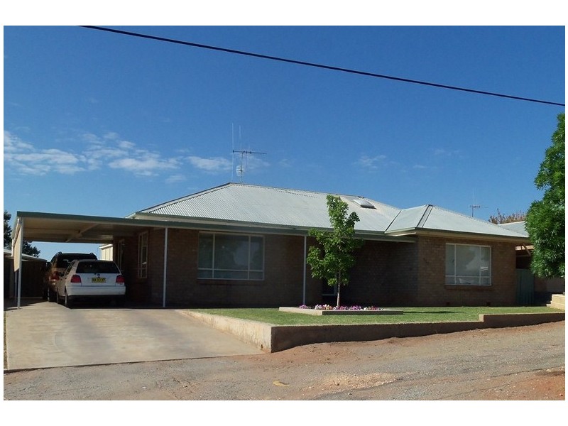 557 Cummins Street, Broken Hill NSW 2880