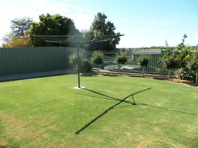 557 Cummins Street, Broken Hill NSW 2880