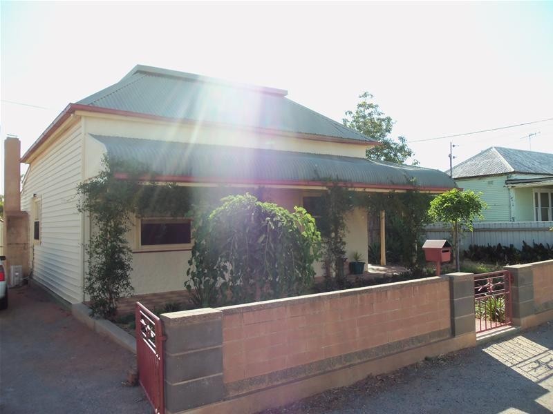 235 Zebina Street, Broken Hill NSW 2880