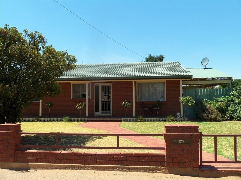 705 Wolfram Street, Broken Hill NSW 2880