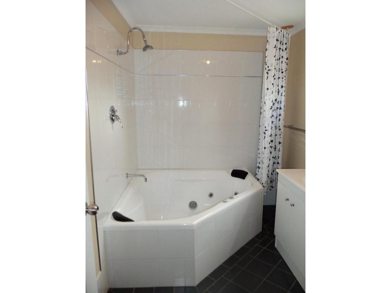 190 Mercury Street, Broken Hill NSW 2880