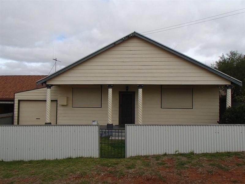 369 Iodide Street, Broken Hill NSW 2880