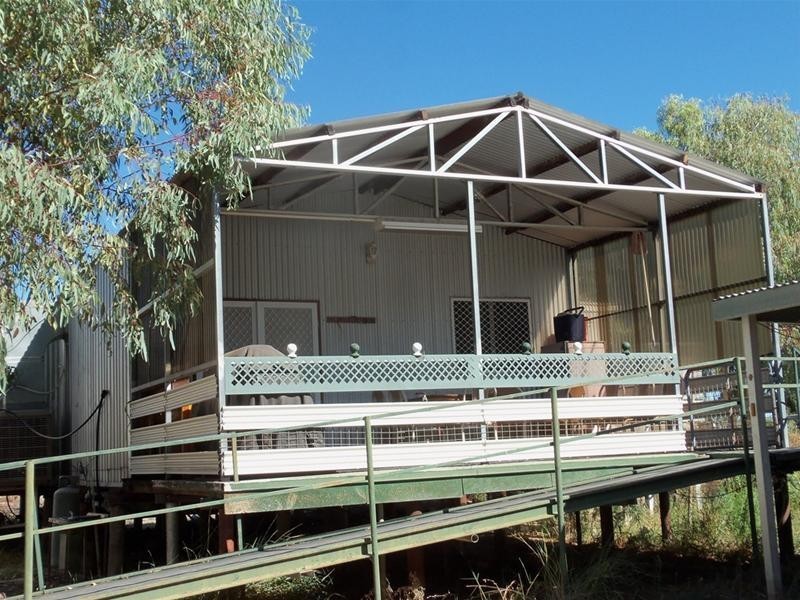 28 Pooncarrie Road, Menindee NSW 2879