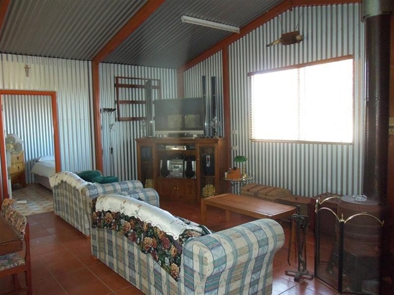 28 Pooncarrie Road, Menindee NSW 2879