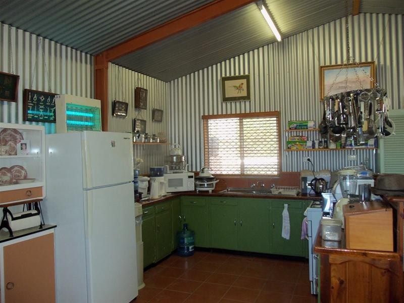 28 Pooncarrie Road, Menindee NSW 2879