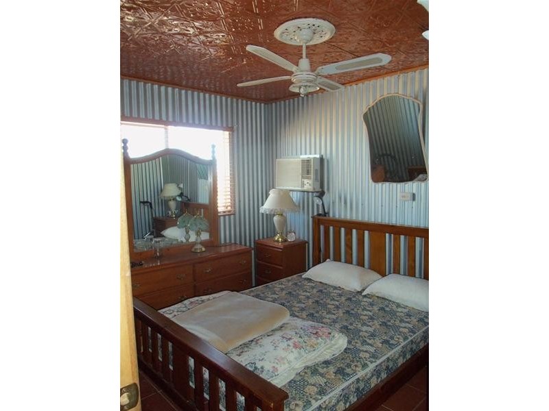 28 Pooncarrie Road, Menindee NSW 2879
