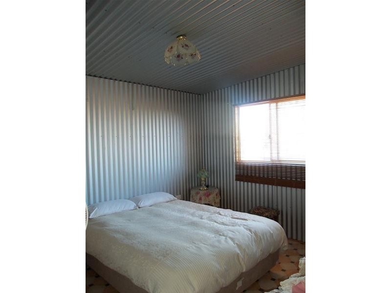 28 Pooncarrie Road, Menindee NSW 2879