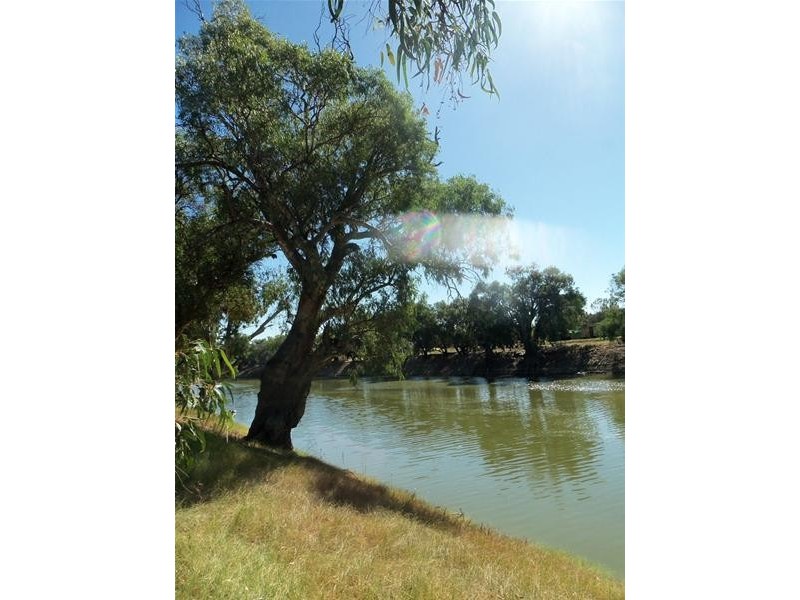 28 Pooncarrie Road, Menindee NSW 2879