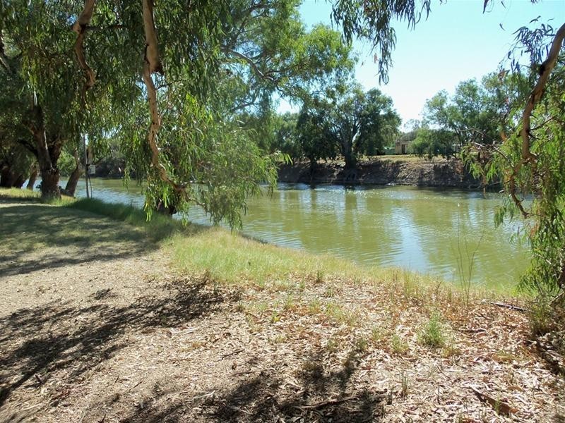 28 Pooncarrie Road, Menindee NSW 2879
