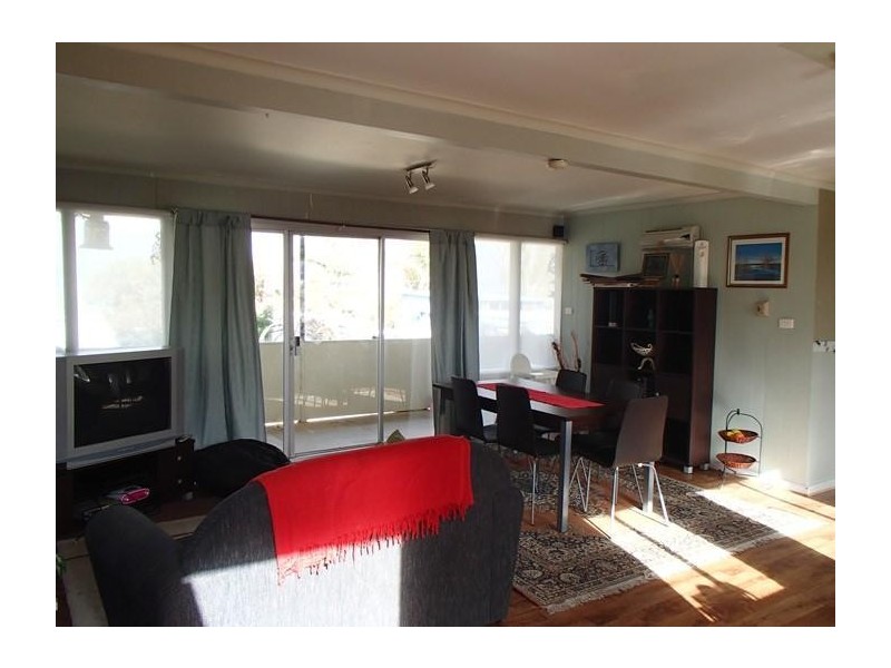 30 Lakeview Avenue, Menindee NSW 2879