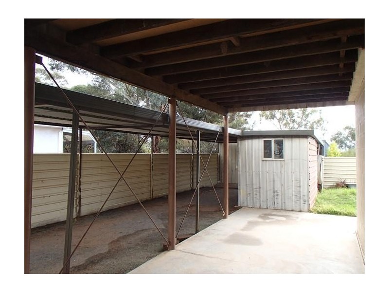 30 Lakeview Avenue, Menindee NSW 2879