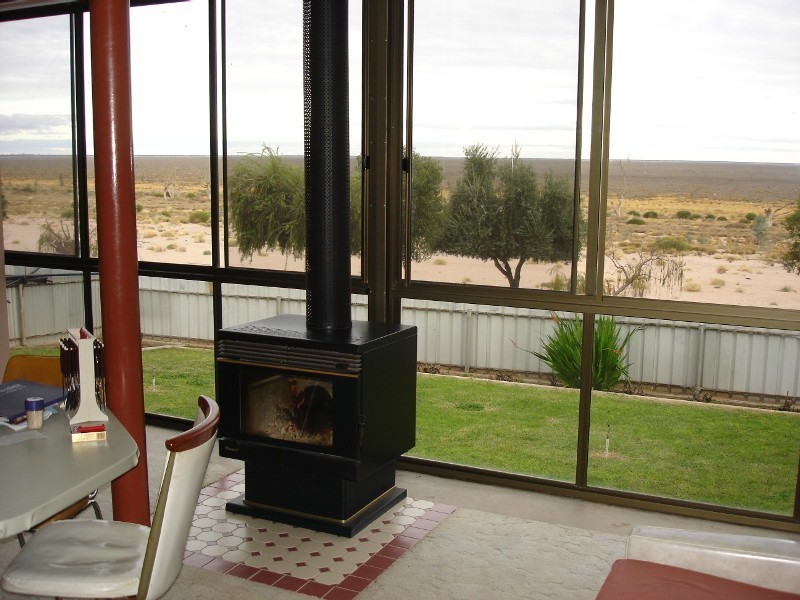 69 Lakeview AVENUE, SUNSET STRIP, Menindee NSW 2879