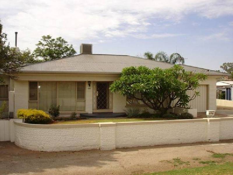 235 Cummins STREET, Broken Hill NSW 2880