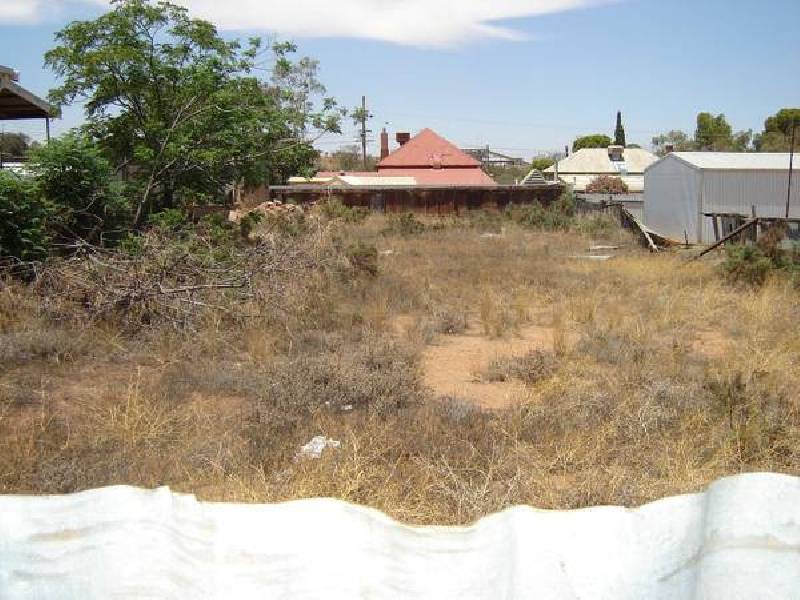 737 Beryl Street, Broken Hill NSW 2880