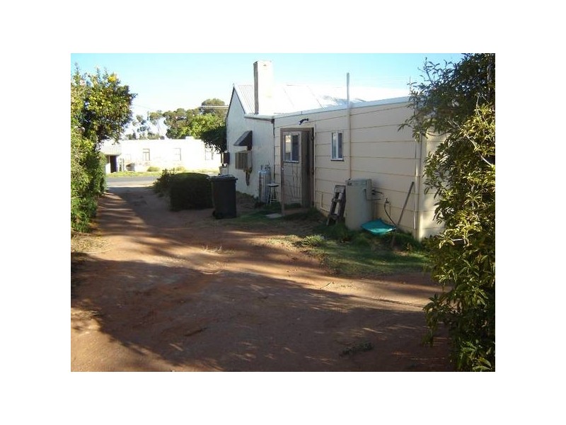 676 Lane Street, Broken Hill NSW 2880