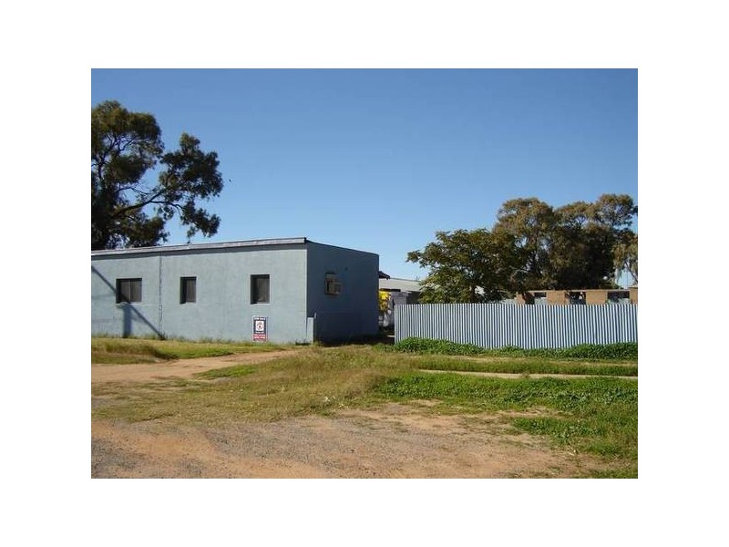 Candilla Street, Menindee NSW 2879