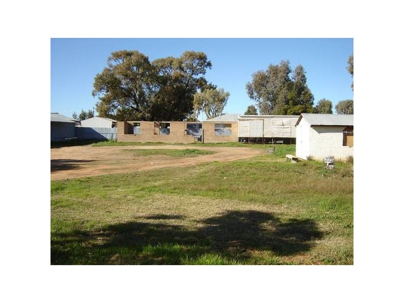 Candilla Street, Menindee NSW 2879