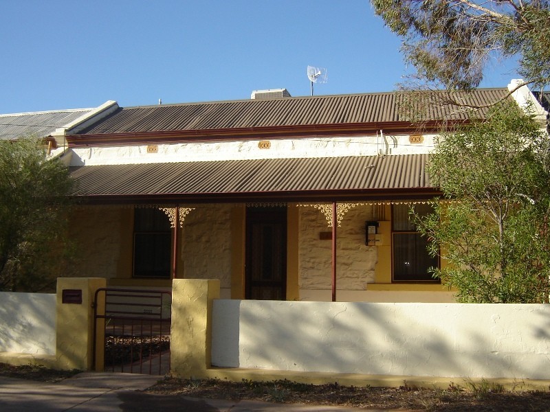 240 Oxide Street, Broken Hill NSW 2880