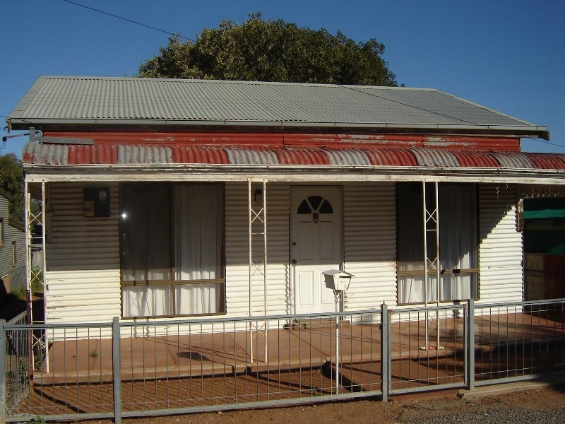 215 Pell Lane, Broken Hill NSW 2880