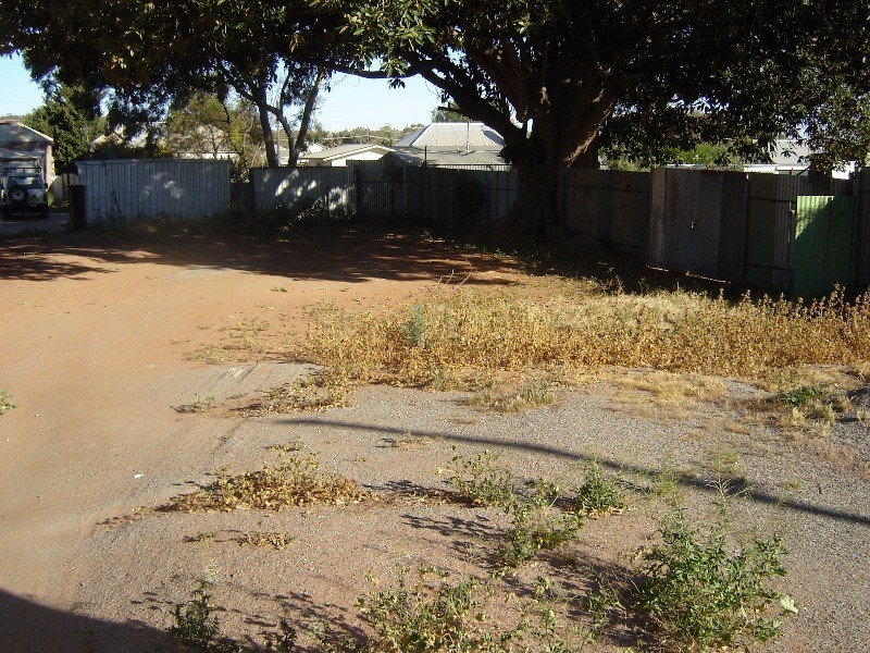 215 Pell Lane, Broken Hill NSW 2880