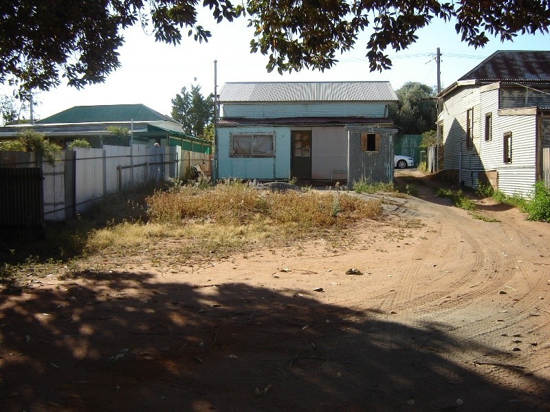 215 Pell Lane, Broken Hill NSW 2880