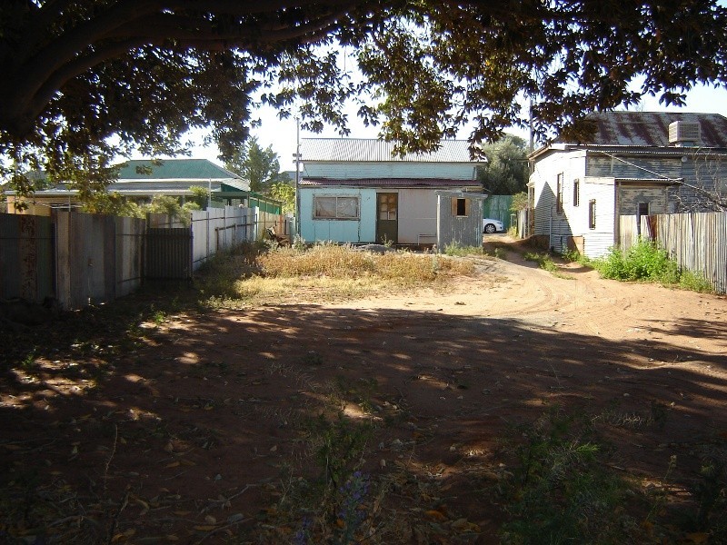 215 Pell Lane, Broken Hill NSW 2880