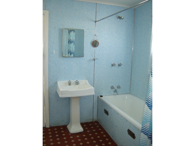 311 Eyre Street, Broken Hill NSW 2880