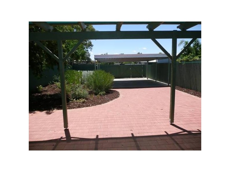 240 Oxide Street, Broken Hill NSW 2880