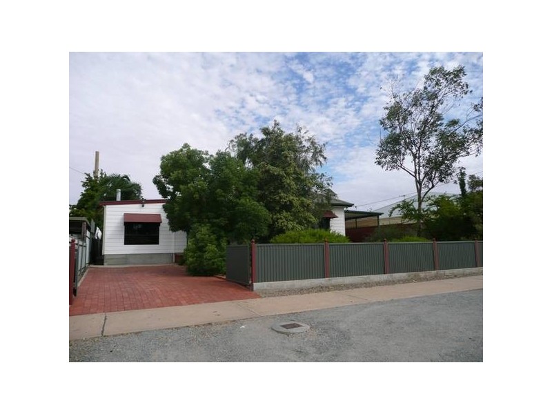 671 William Street, Broken Hill NSW 2880