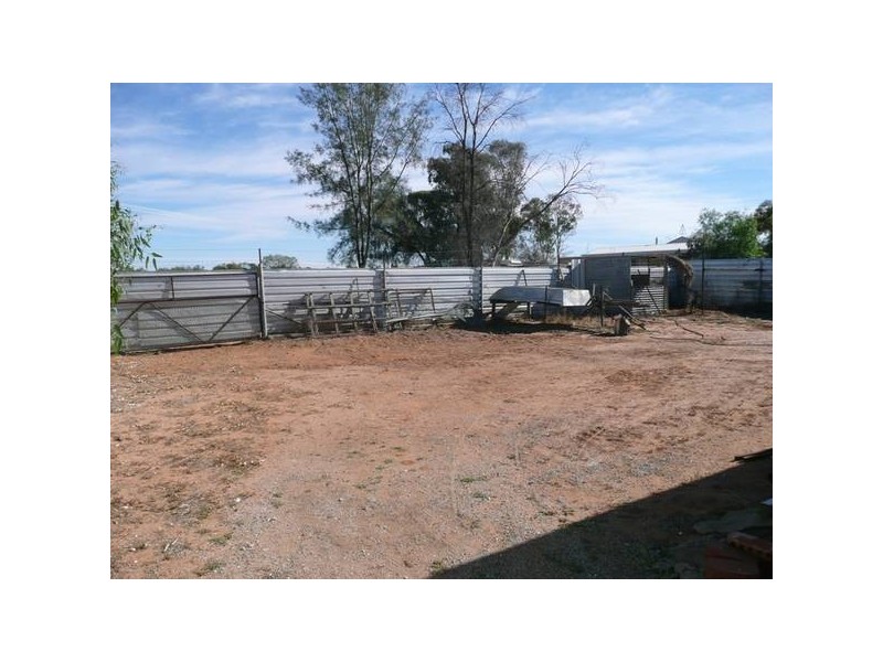 46 Darling Street, Menindee NSW 2879
