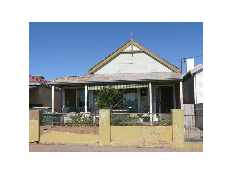 221 Newton Street, Broken Hill NSW 2880
