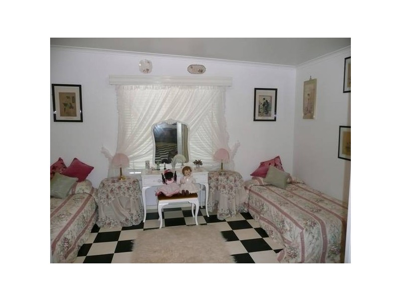 1 Wentworth Road, Menindee NSW 2879