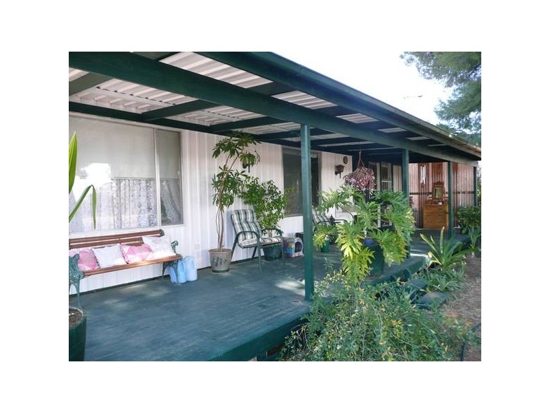 1 Wentworth Road, Menindee NSW 2879