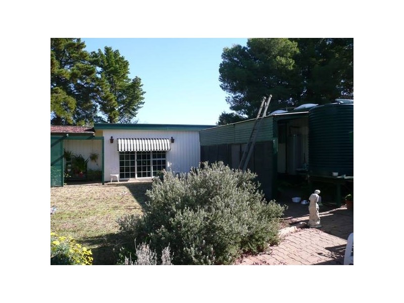 1 Wentworth Road, Menindee NSW 2879