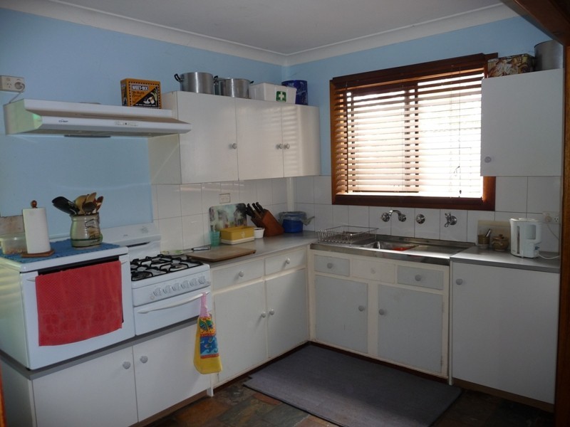 38 Lakeview Avenue, Menindee NSW 2879