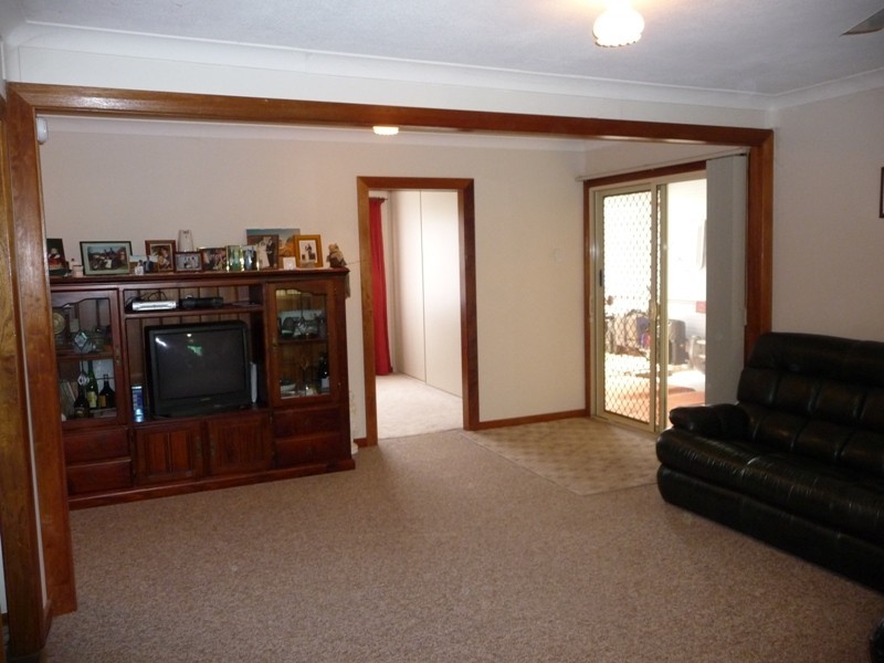 38 Lakeview Avenue, Menindee NSW 2879