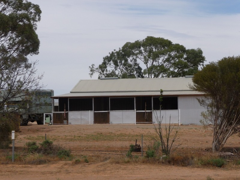 383 Brookfield Avenue, Broken Hill NSW 2880