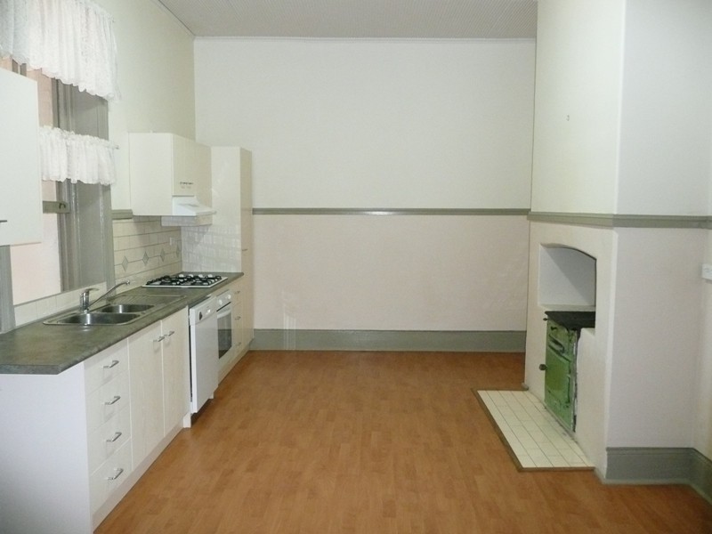 240 Oxide Street, Broken Hill NSW 2880