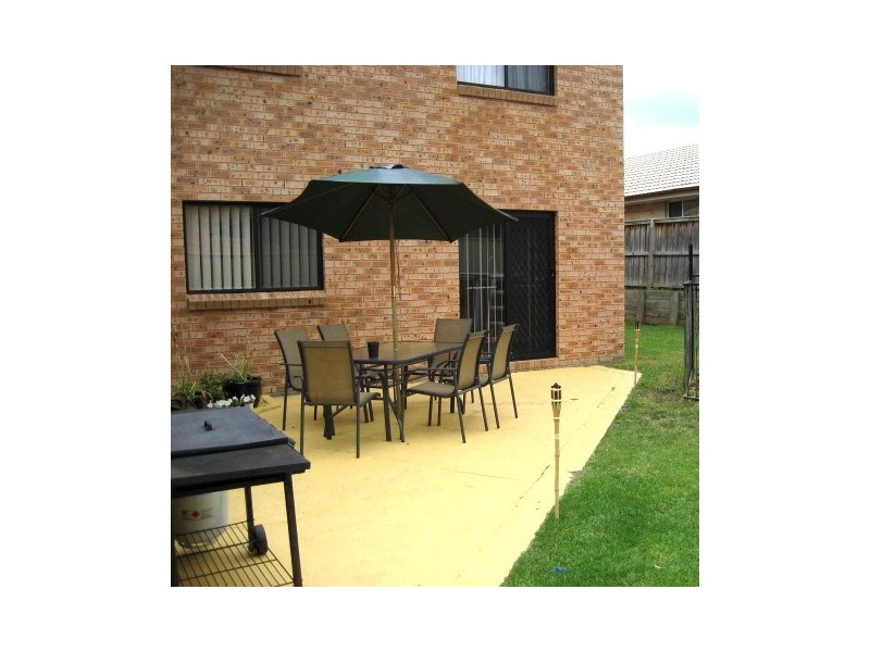 2 Cooyal Pl, Glenwood NSW 2768