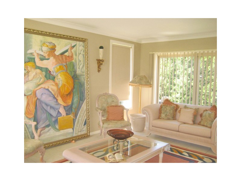 4 Radcliffe Place, Kellyville NSW 2155