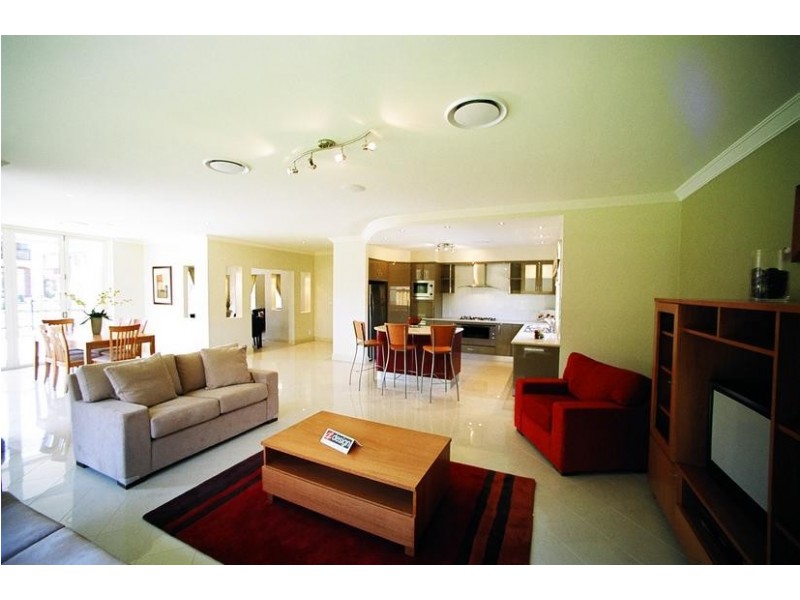 42 River Oak Place, Kellyville NSW 2155