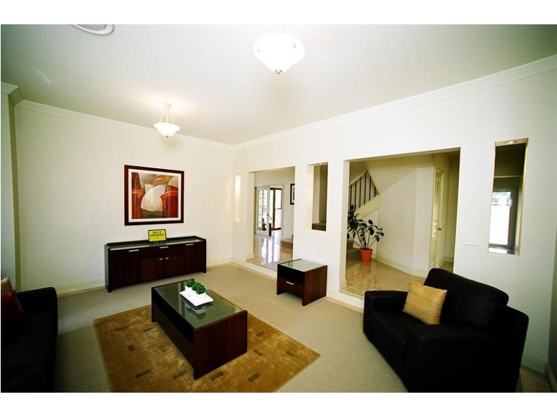 42 River Oak Pl, Kellyville NSW 2155