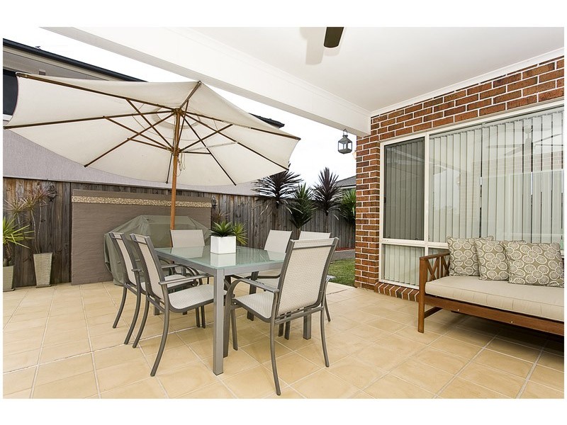 4 Oakwood Pl, Kellyville NSW 2155