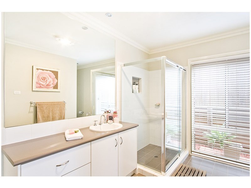 4 Oakwood Pl, Kellyville NSW 2155