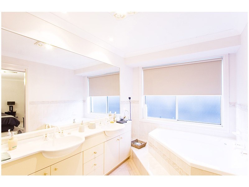 26 Kirkcaldy Cct, Kellyville NSW 2155