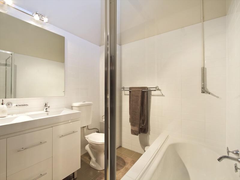 3/13 Llewellyn St, Rhodes NSW 2138