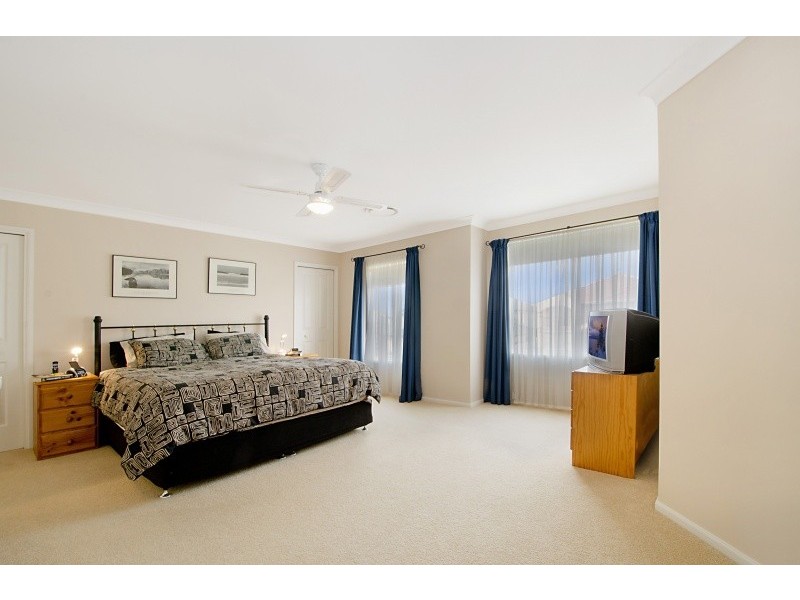 22 Rebellion Cct, Beaumont Hills NSW 2155