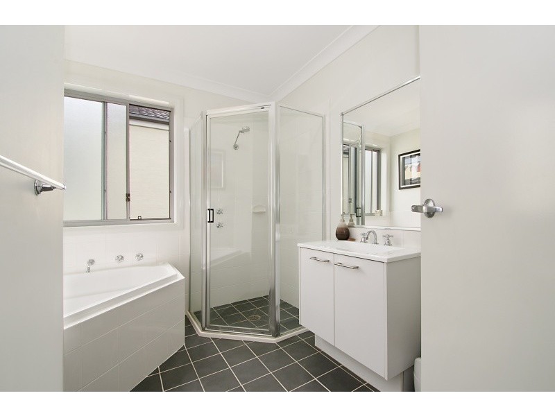 124 Stanhope Parkway, Stanhope Gardens NSW 2768