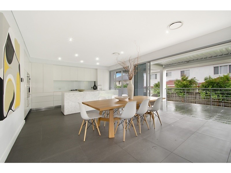 10 Blue Bell Cct, Kellyville NSW 2155