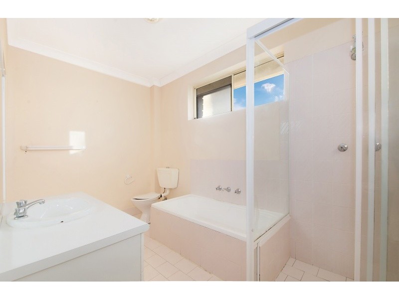 2/22 Highfield Rd, Quakers Hill NSW 2763